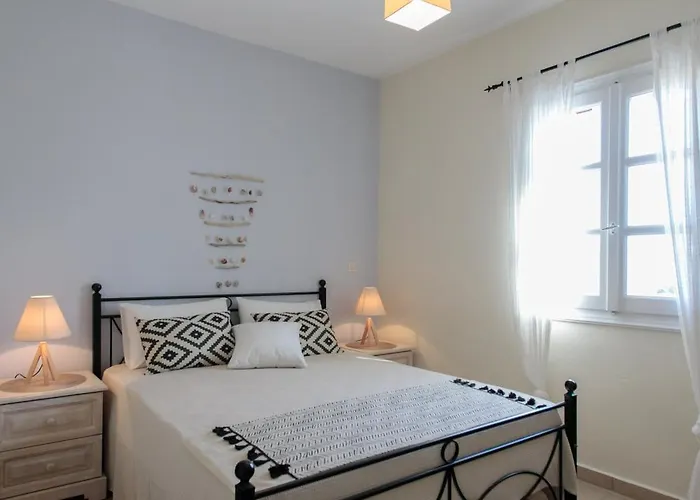 Salty 2br Sea View Naxos - Glyfada