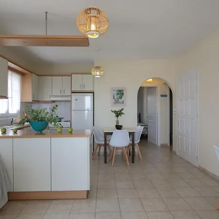 Salty 2br Sea View Naxos - Glyfada Lägenhet *